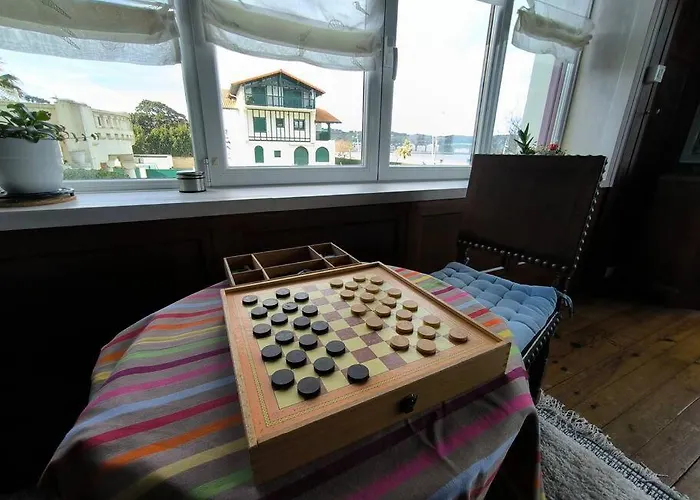 Appt Exceptionnel-spacieux-vue Plage-garage Appartamento